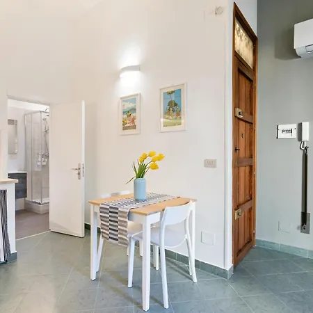 Stylish Flat Maqueda Palermo